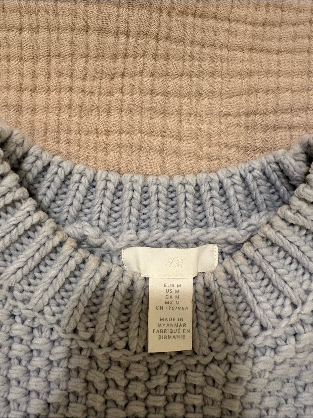 Sweater vest bundle - Picture 9 of 10